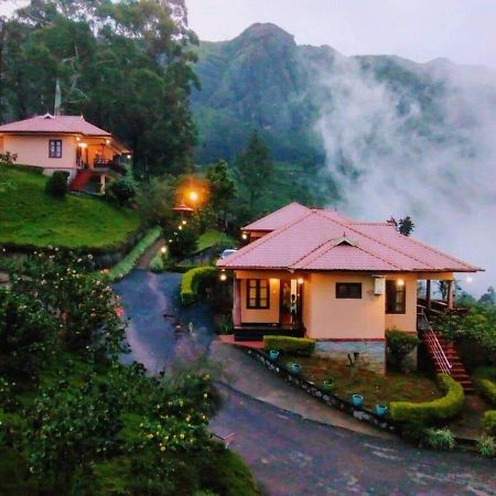 Aranyaka Resorts Munnar Buitenkant foto